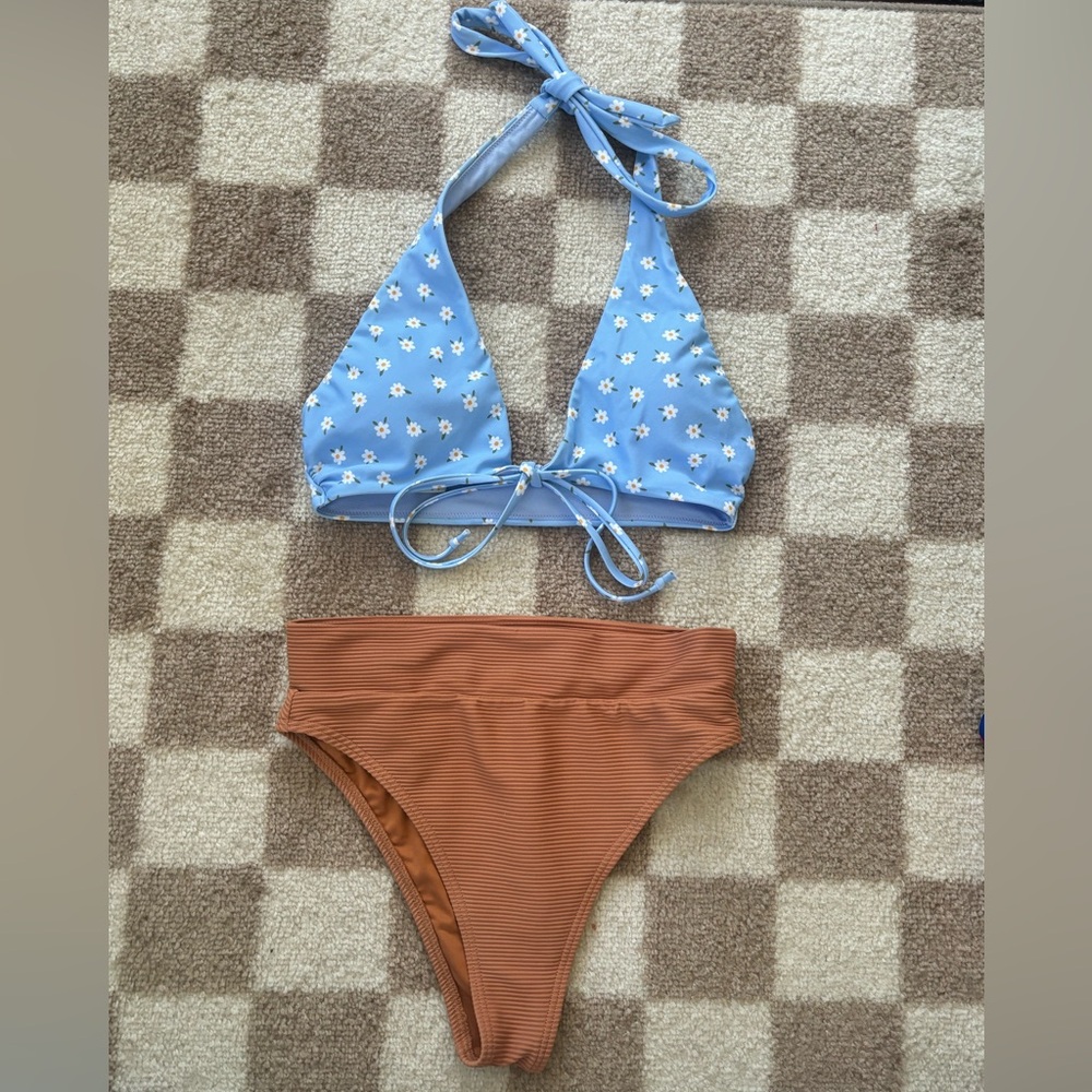 hollister bikini top & billabong bottoms